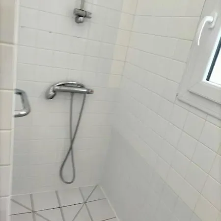 Petite Maison, Le Charme De L'ancien *