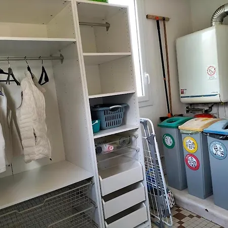 Petite Maison, Le Charme De L'ancien