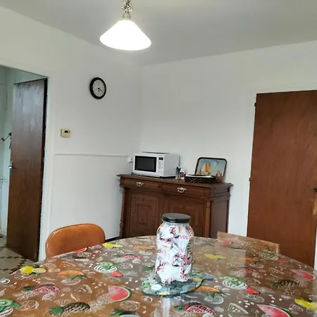 Petite Maison, Le Charme De L'ancien *