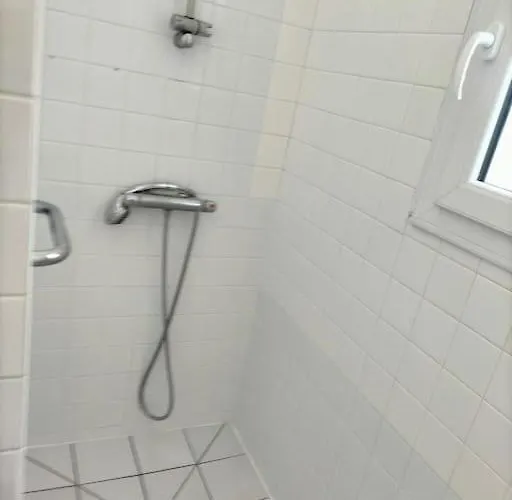 Petite Maison, Le Charme De L'ancien *