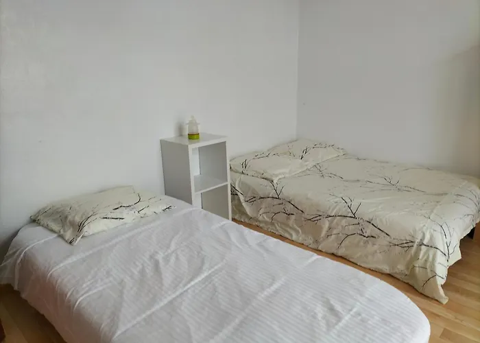 Petite Maison, Le Charme De L'ancien *