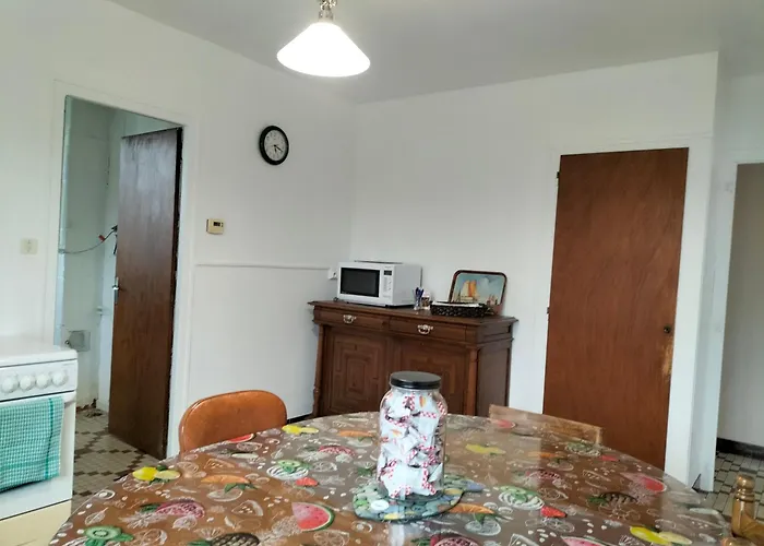 Petite Maison, Le Charme De L'ancien *