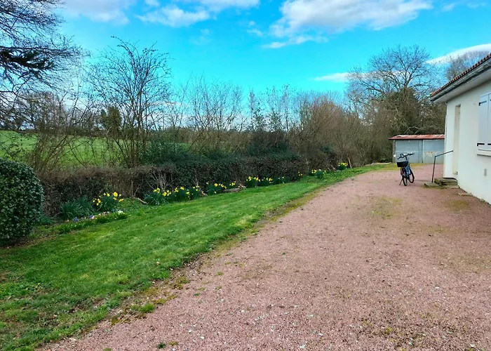 Petite Maison, Le Charme De L'ancien * Saint-Mesmin (Vendee)